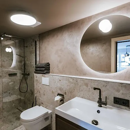 House 55 Апартаменты *